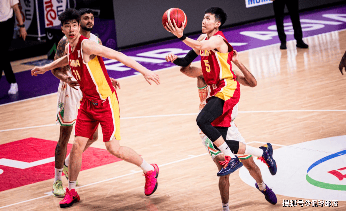 关于贵州男篮实力相当，积分榜前景莫测的信息