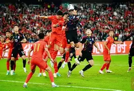 芬兰队在激烈对决中胜出，晋级半决赛 