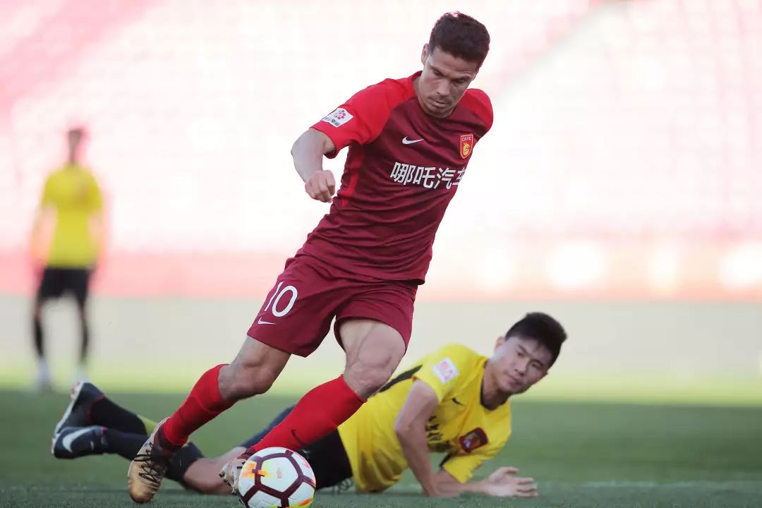 河北华夏幸福客场逆转，球队连续联赛三场不败的简单介绍